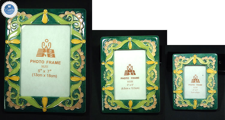 �Z���~�b�N �t�H�g�t���[��  3�T�C�Y�R���r